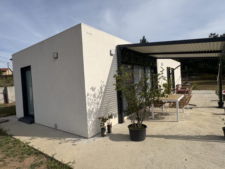 Viviendas modulares unifamiliares con containers KuBOX Living: Innovación y Sostenibilidad en tu Hogar